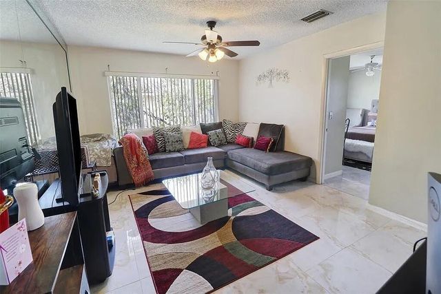 3246 NW 102nd Terrace 308-f, Coral Springs, FL 33065