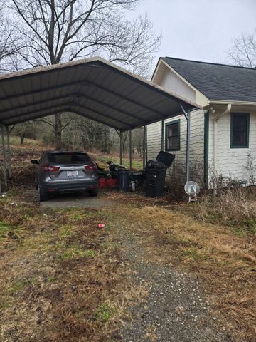 1213 Old Elkton Pike, Dellrose, TN 38453