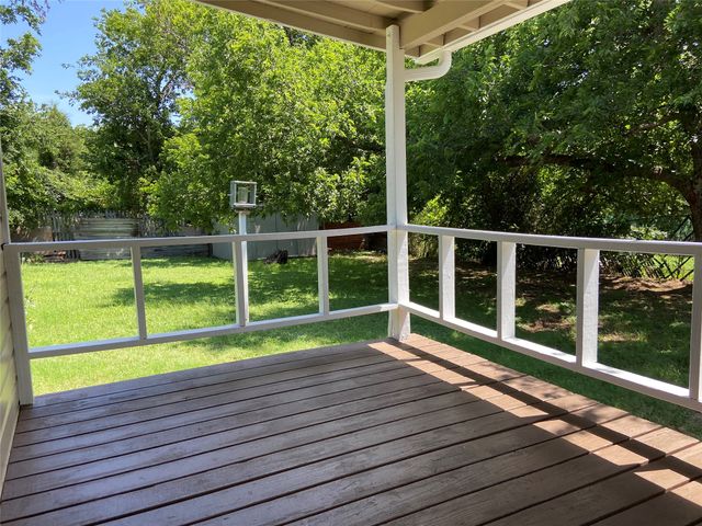 506 N Lamar Street, Weatherford, TX 76086