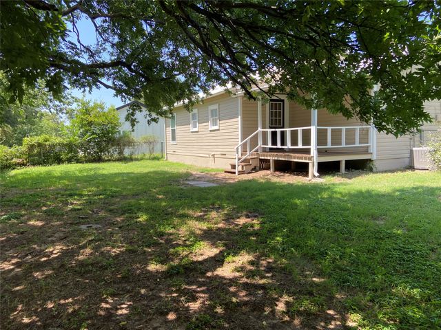 506 N Lamar Street, Weatherford, TX 76086