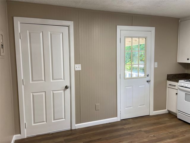 506 N Lamar Street, Weatherford, TX 76086