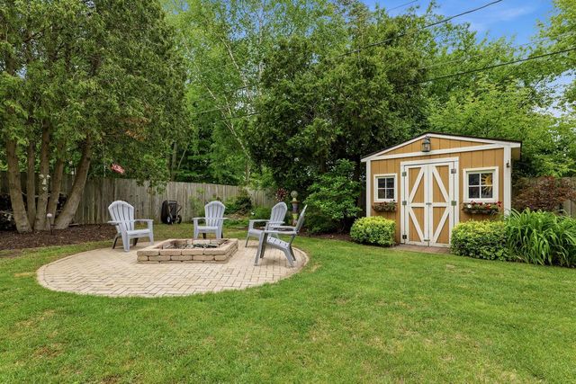 241 Crestwood DRIVE, Sheboygan Falls, WI 53085