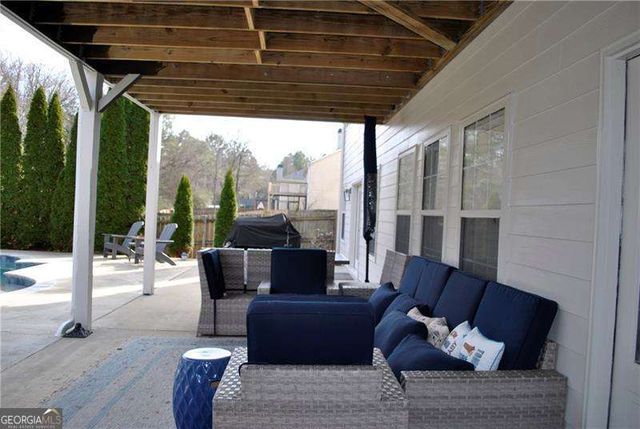 718 Bartow Drive, Dacula, GA 30019