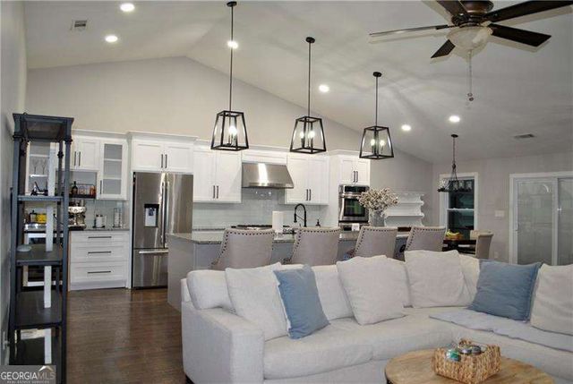 718 Bartow Drive, Dacula, GA 30019