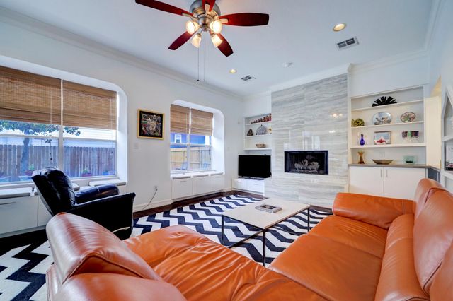 4402 Holt Street, Bellaire, TX 77401