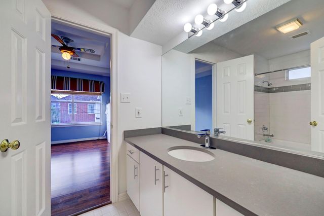 4402 Holt Street, Bellaire, TX 77401
