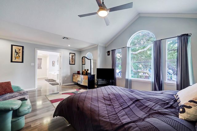 4402 Holt Street, Bellaire, TX 77401