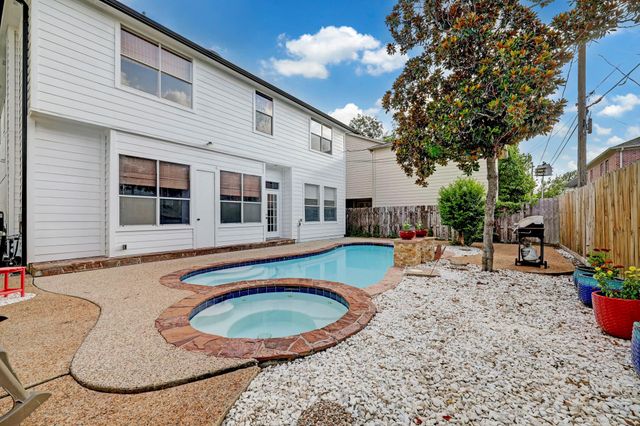 4402 Holt Street, Bellaire, TX 77401