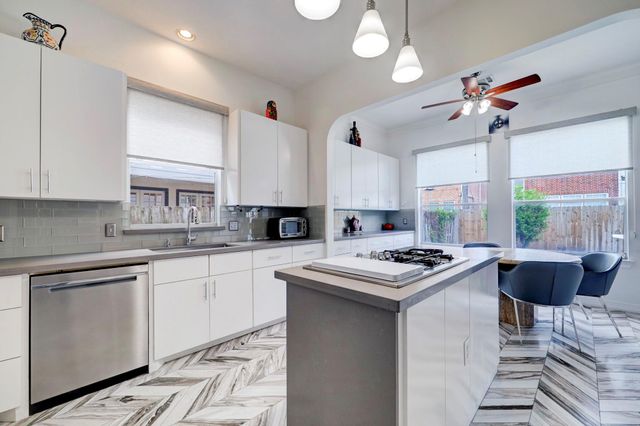 4402 Holt Street, Bellaire, TX 77401