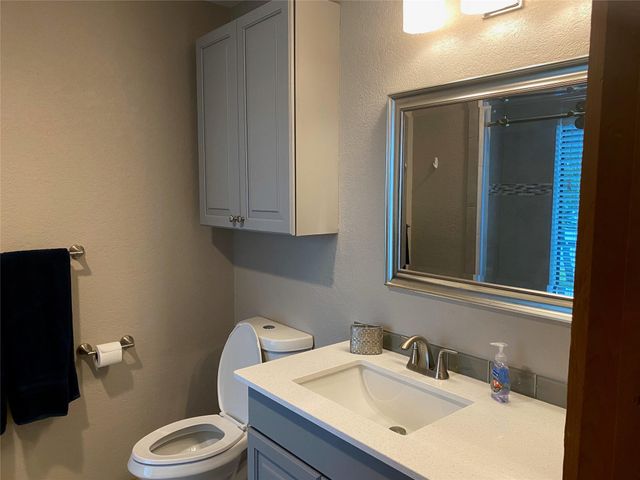 502 Harbor DR 2, Spicewood, TX 78669