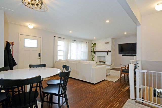 911 Sunnyview Lane, Minnetonka, MN 55305