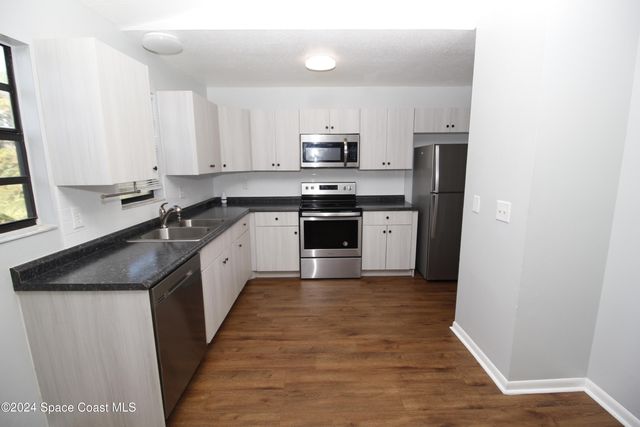 440 Mercury Avenue SE E, Palm Bay, FL 32909