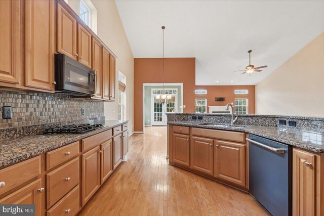 5108 SEWELLS POINTE DR, Fredericksburg, VA 22407