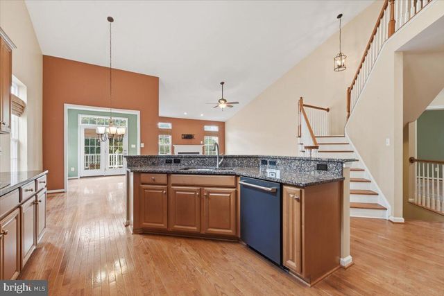 5108 SEWELLS POINTE DR, Fredericksburg, VA 22407