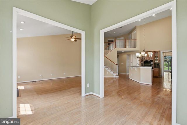 5108 SEWELLS POINTE DR, Fredericksburg, VA 22407