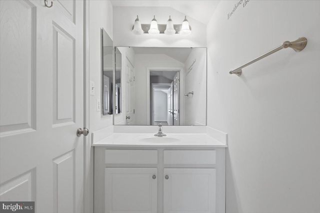 5108 SEWELLS POINTE DR, Fredericksburg, VA 22407