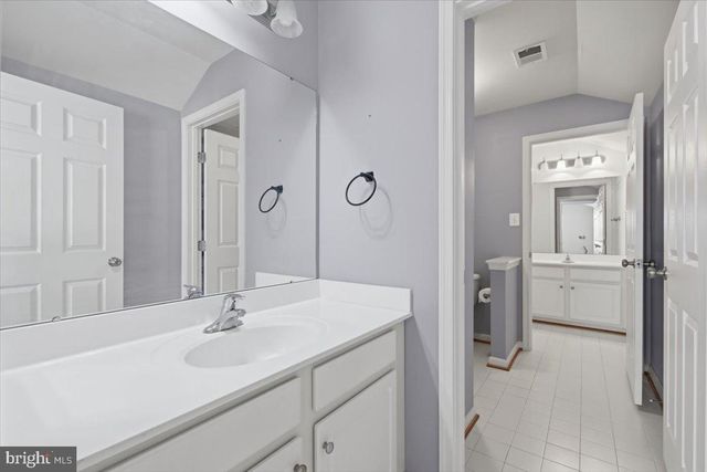 5108 SEWELLS POINTE DR, Fredericksburg, VA 22407