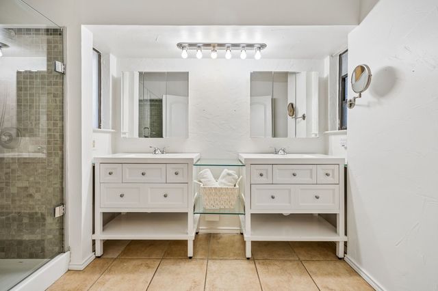 4406 Rain Forest Drive, Arlington, TX 76017