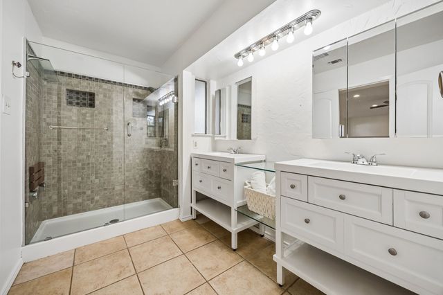 4406 Rain Forest Drive, Arlington, TX 76017