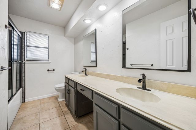4406 Rain Forest Drive, Arlington, TX 76017
