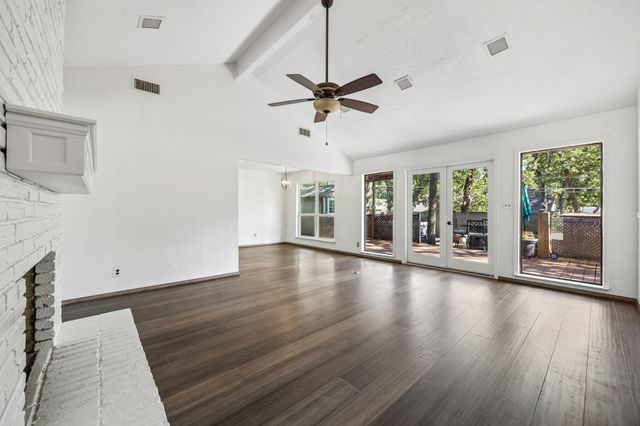 4406 Rain Forest Drive, Arlington, TX 76017
