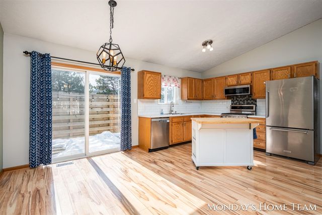 3334 Hazelnut Drive, Grand Rapids, MI 49504