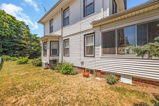 247 Allen Street, Lawrence, NY 11559