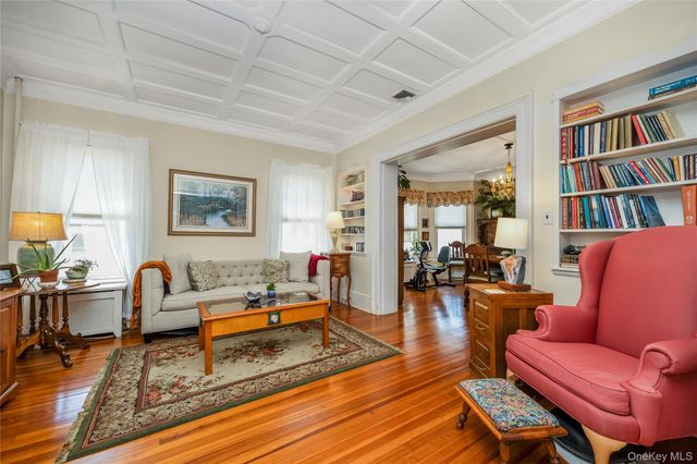 247 Allen Street, Lawrence, NY 11559