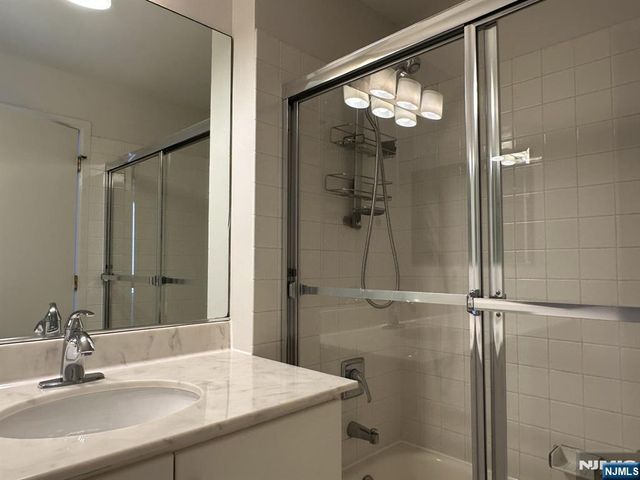 600 Harbor Boulevard 1034, Weehawken, NJ 07086