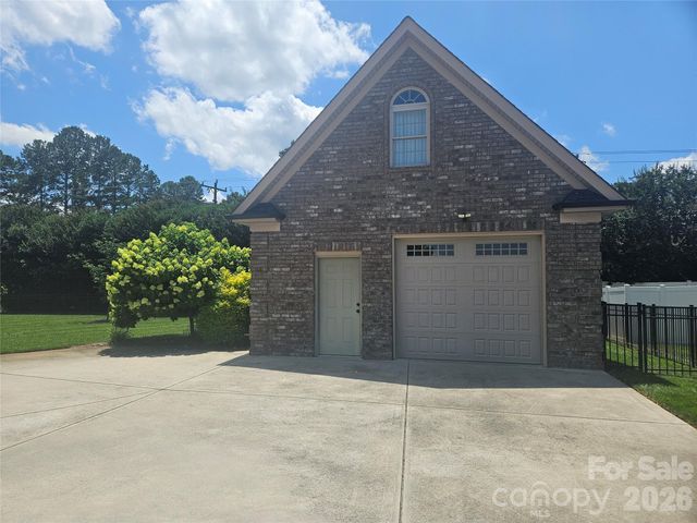 323 Wendover Drive, Locust, NC 28097