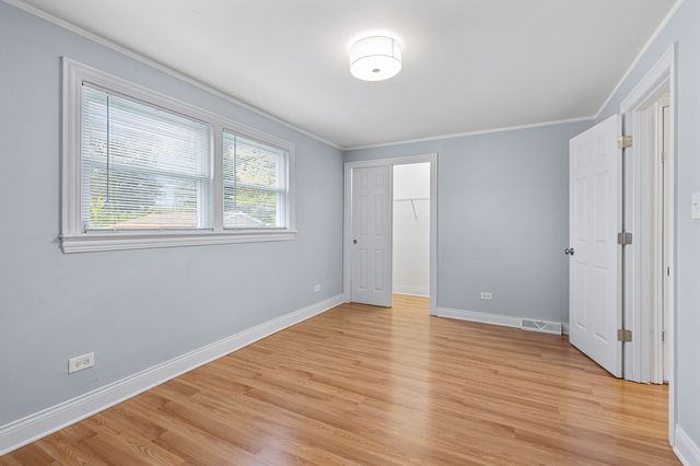1402 E 76th Street, Chicago, IL 60619