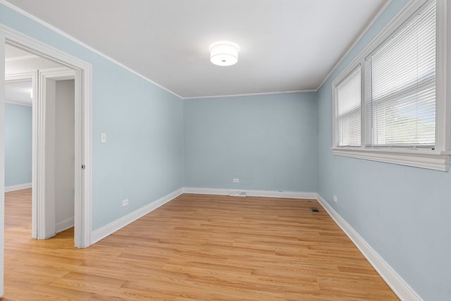 1402 E 76th Street, Chicago, IL 60619