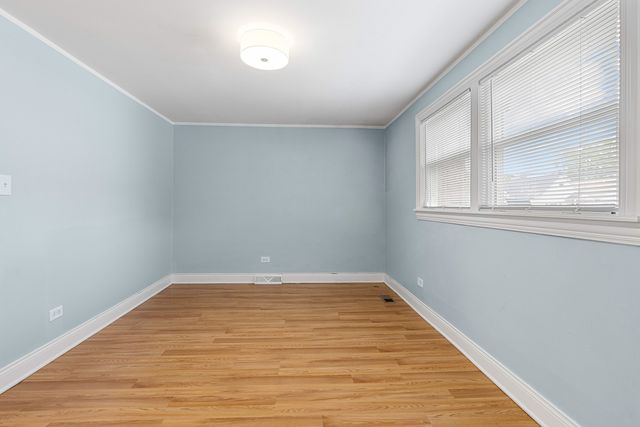 1402 E 76th Street, Chicago, IL 60619