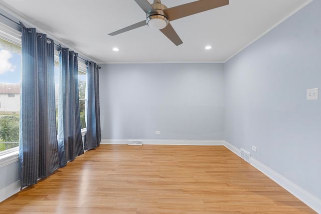 1402 E 76th Street, Chicago, IL 60619
