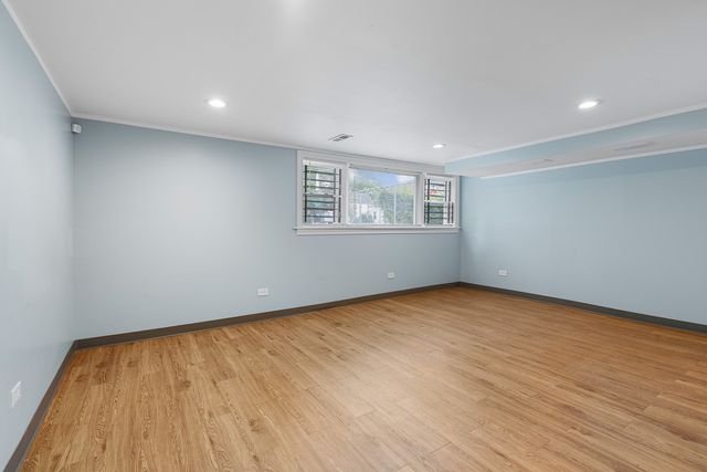1402 E 76th Street, Chicago, IL 60619