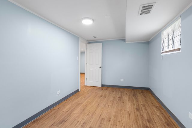 1402 E 76th Street, Chicago, IL 60619