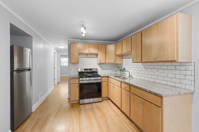 1402 E 76th Street, Chicago, IL 60619