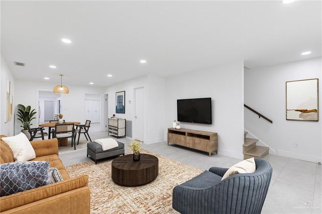 2000 S 5th Street 21, Mcallen, TX 78503