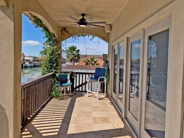 813 Tarpon Ave, Port Isabel, TX 78578