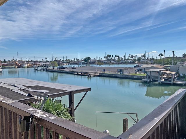 813 Tarpon Ave, Port Isabel, TX 78578