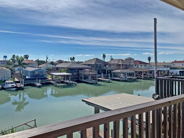 813 Tarpon Ave, Port Isabel, TX 78578