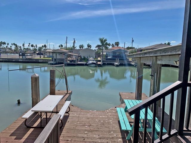 813 Tarpon Ave, Port Isabel, TX 78578