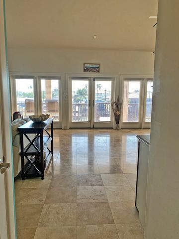 813 Tarpon Ave, Port Isabel, TX 78578