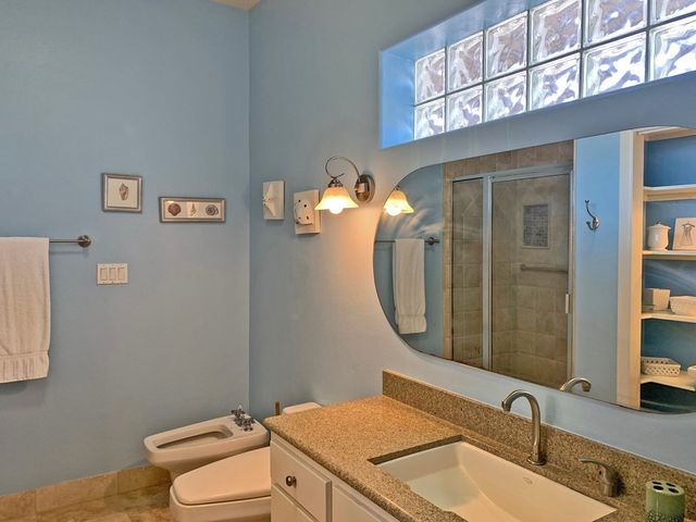 813 Tarpon Ave, Port Isabel, TX 78578