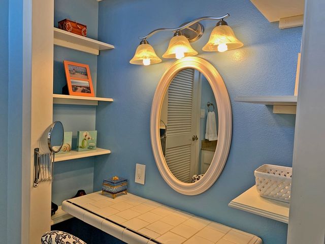 813 Tarpon Ave, Port Isabel, TX 78578