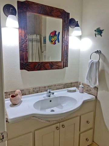 813 Tarpon Ave, Port Isabel, TX 78578