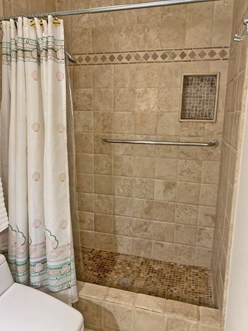 813 Tarpon Ave, Port Isabel, TX 78578