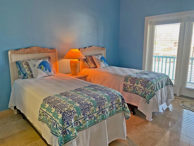 813 Tarpon Ave, Port Isabel, TX 78578