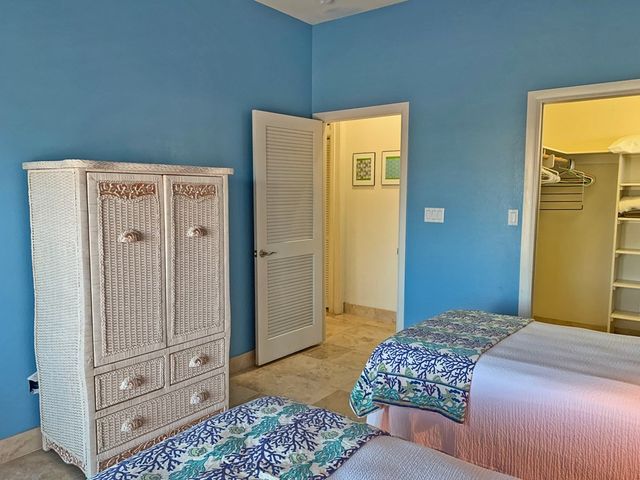 813 Tarpon Ave, Port Isabel, TX 78578