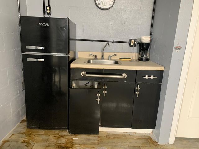 813 Tarpon Ave, Port Isabel, TX 78578